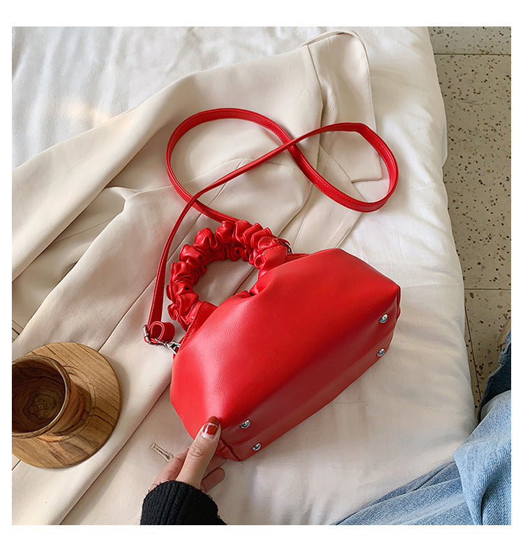 Crossbody bag ladies portable cloud bag